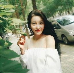 尤拉萨雅个人资料,才华横溢的艺术家,揭秘其多彩人生